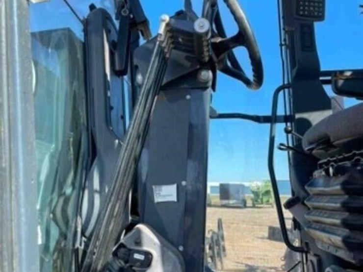 2018-deere-672g-image-25