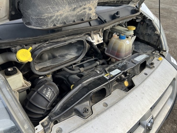 2015-ram-promaster-2500-image-20