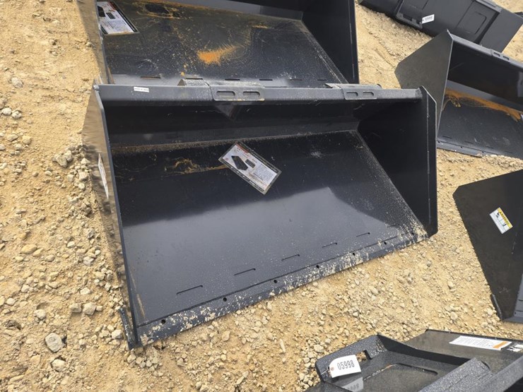 #5997-•-new-wolverine-track-duty-72"-bucket-lpb-11-72w-image-4