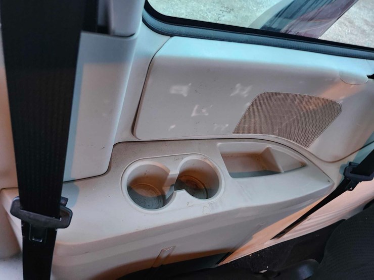 2014-dodge-grand-caravan-se-image-43