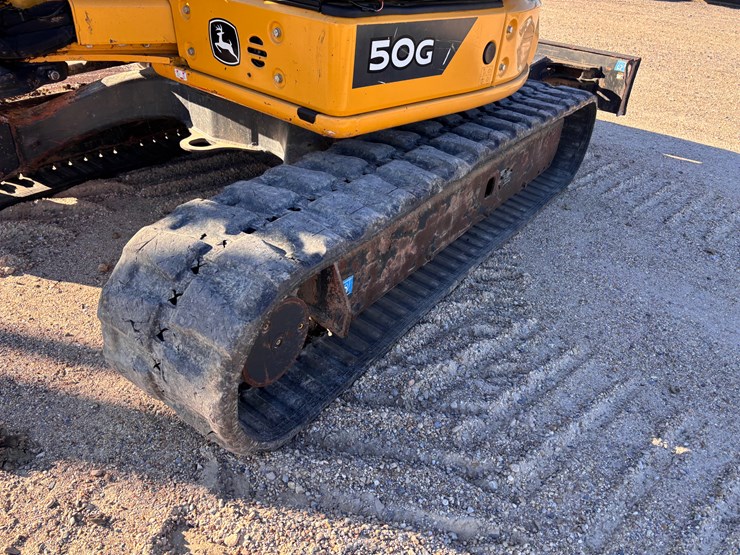 2021-deere-50g-image-12