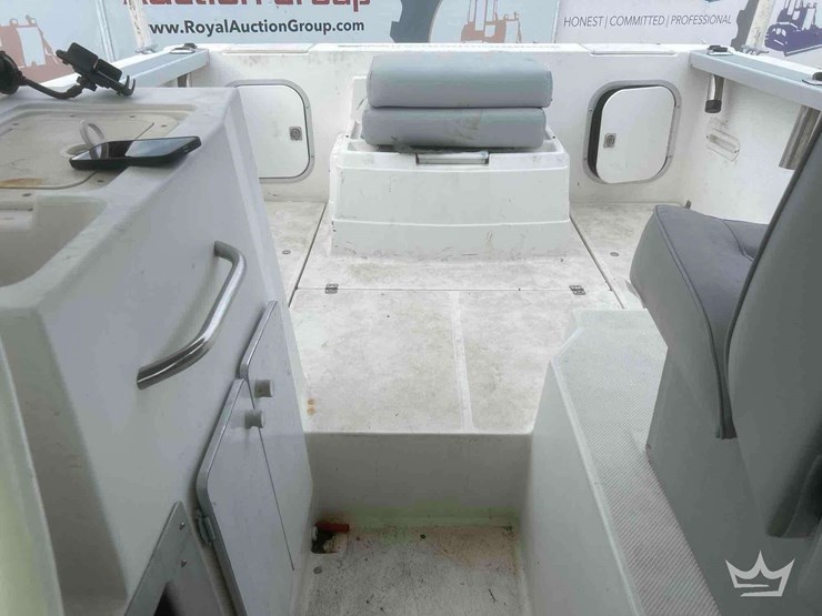 1992-byq-boat-and-trailer-image-17