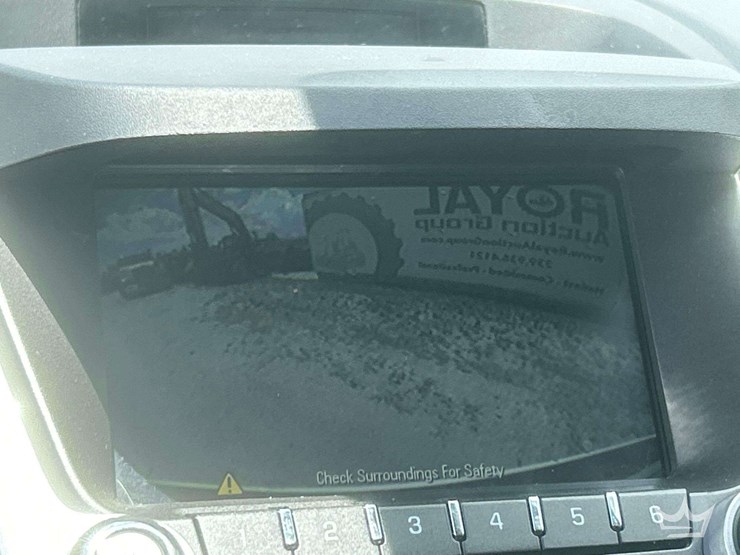 2013-chevrolet-equinox-image-16