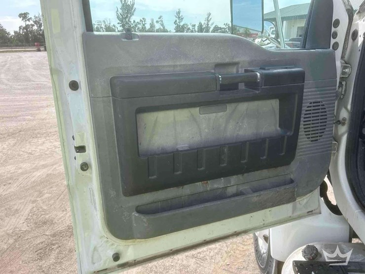 2013-ford-f750-image-6