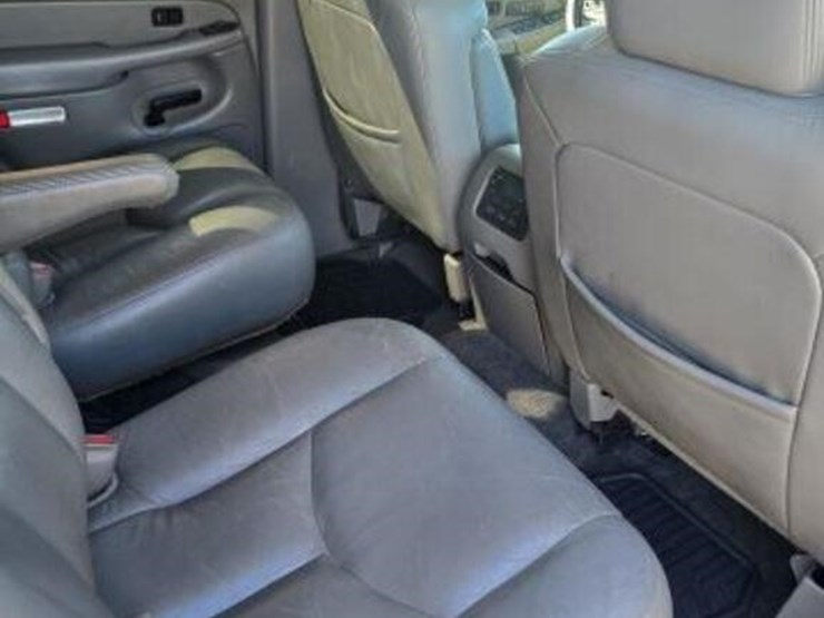 2004-chev-tahoe-1gnec13z74r243388-image-6