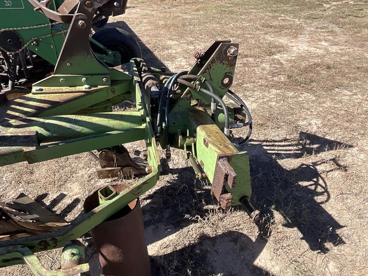 john-deere-4b-image-8