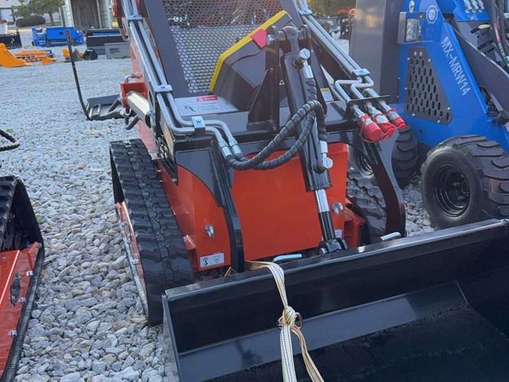 skid-steer-loader-image-6