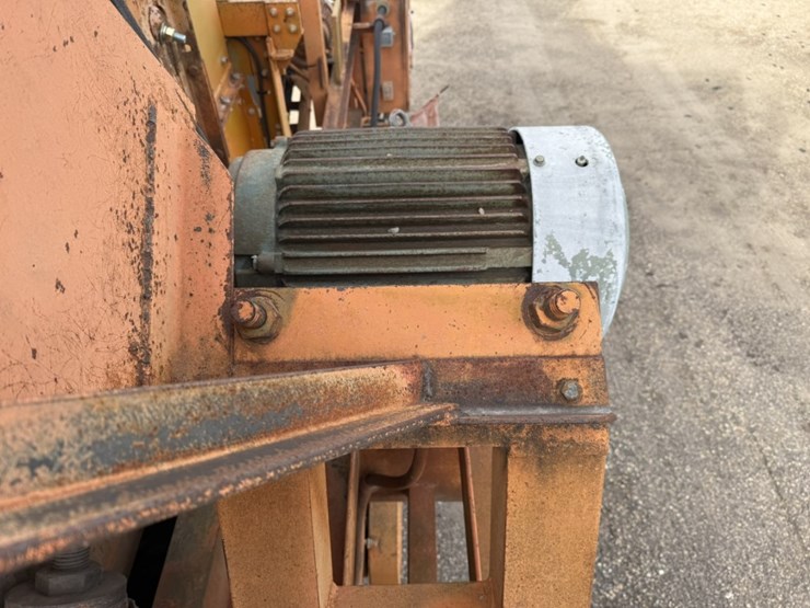 cedarapids-5x16-image-68