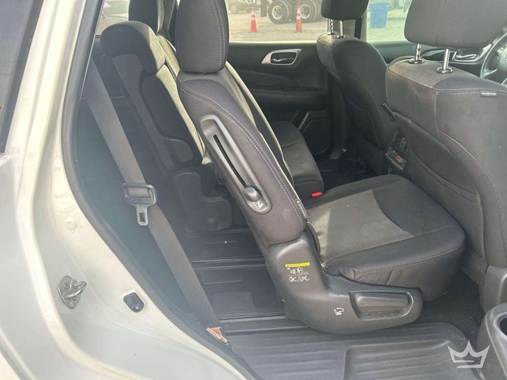 2018-nissan-pathfinder-image-15