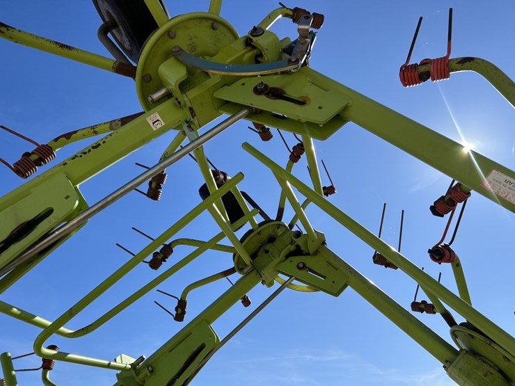 2016-claas-volto-1300t-image-6