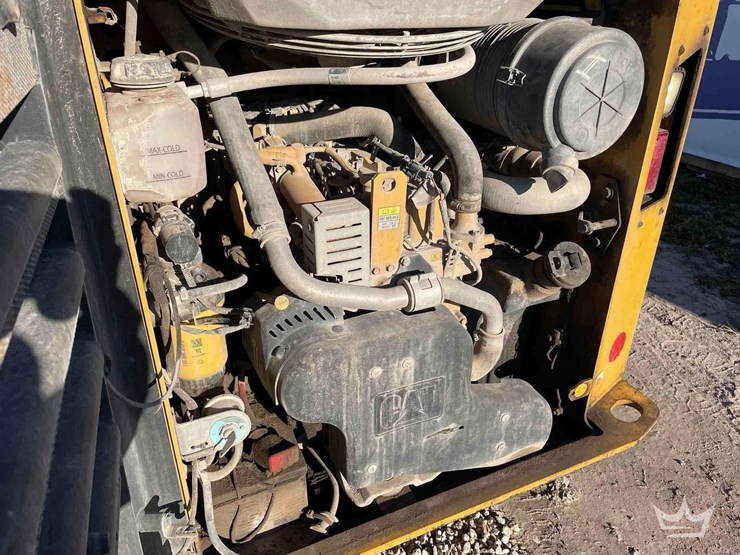 2023-caterpillar-259d3-image-9