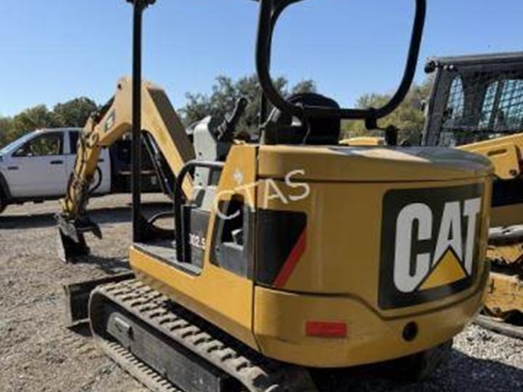 2011-caterpillar-302.5-image-9
