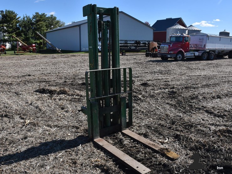 loader-fork-attachment-image-3