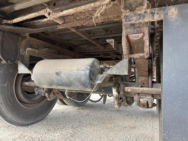 caterpillar-365-kw-image-35