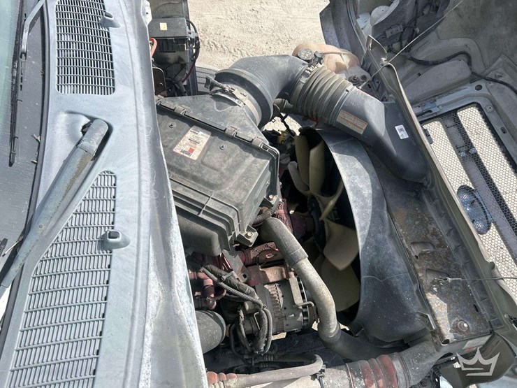 2013-ford-f750-image-6