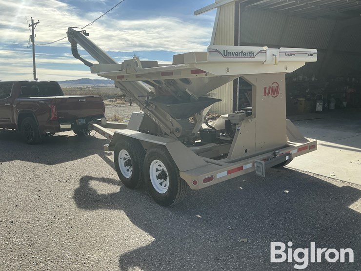 unverferth-seed-pro-410-4-box-seed-tender-image-7