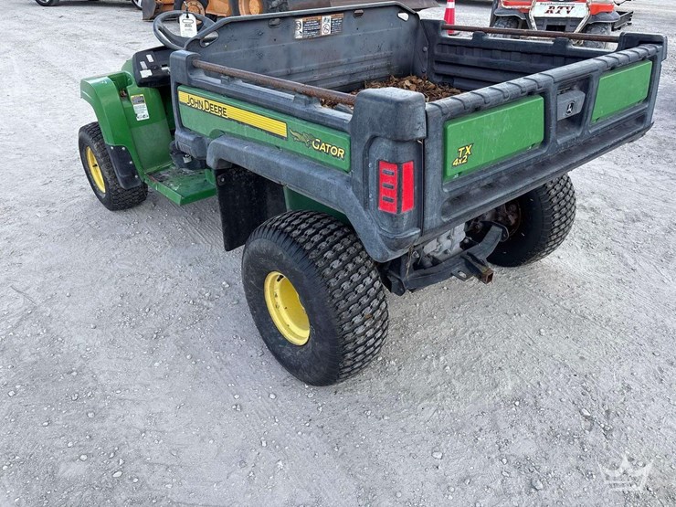 2012-john-deere-gator-image-4