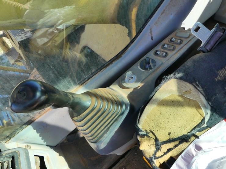 komatsu-pc200-lc-image-16