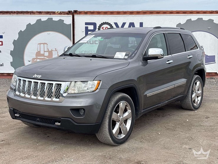 2012-jeep-grand-cherokee-image-1
