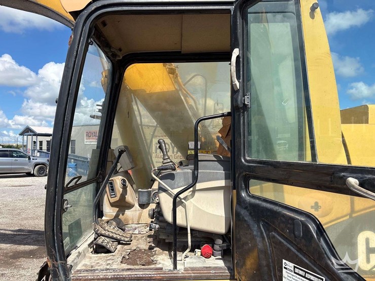 2006-caterpillar-315c-image-6