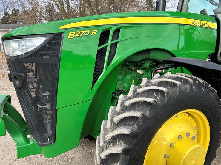 2014-john-deere-8270r-image-24
