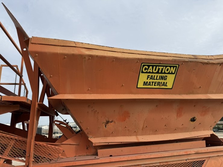 john-deere-8-image-23