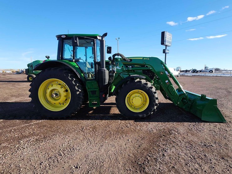 2023-john-deere-6155m-image-5