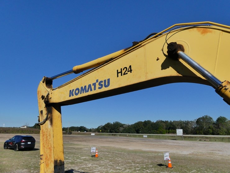 komatsu-pc200-lc-image-7