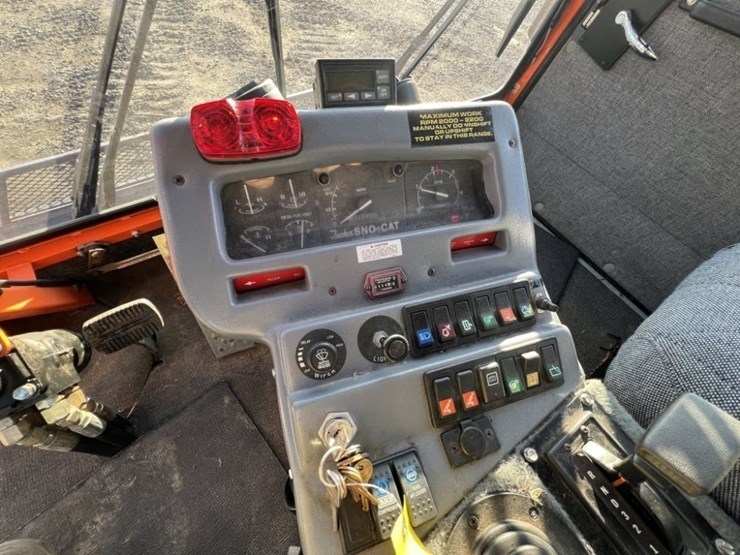 2000-tucker-terra-2000-sno-cat-image-23