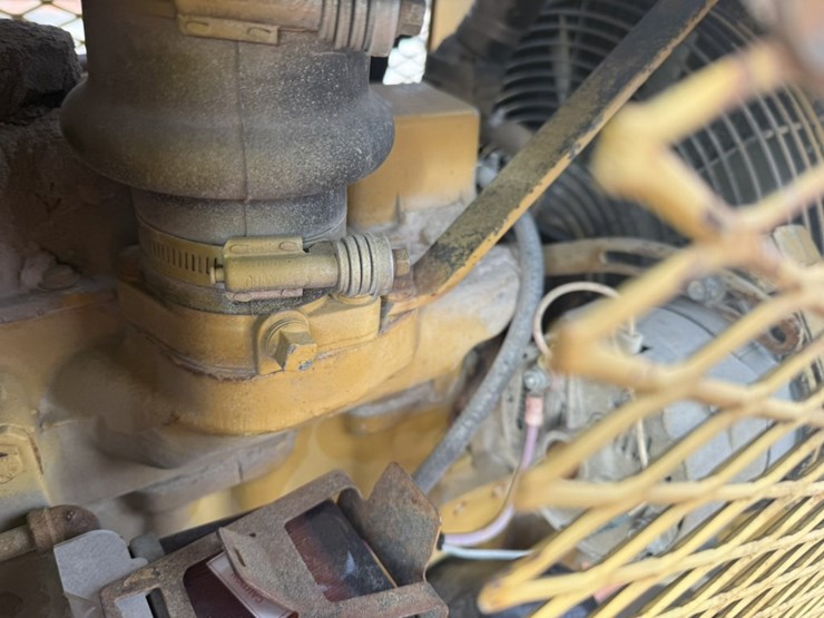 john-deere-8-image-41