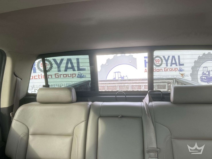 2014-chevrolet-silverado-4x4-crew-cab-pickup-truck-image-34