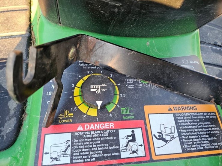 john-deere-lt150-image-17