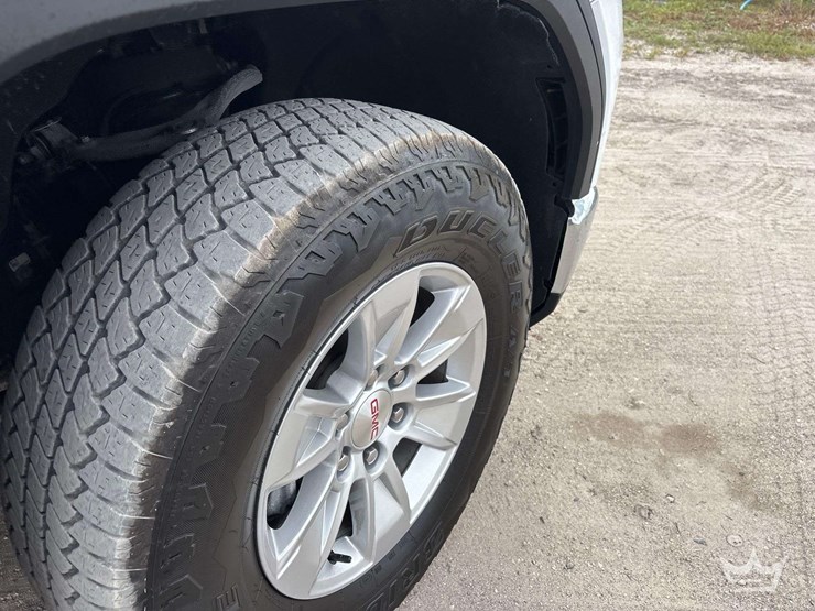 2023-gmc-sierra-1500-image-25