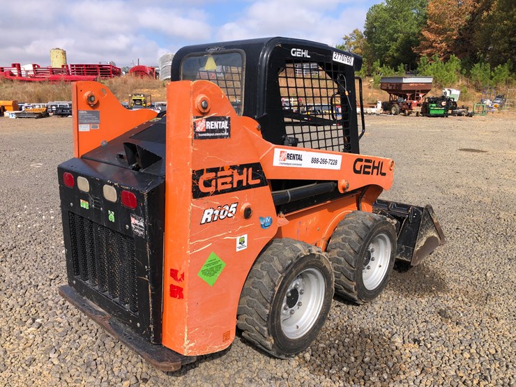 2019-gehl-r105-image-3