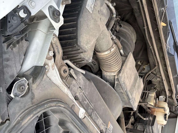 2021-chevrolet-silverado-2500hd-image-9