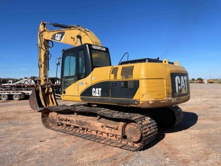 2008-caterpillar-320d-image-12
