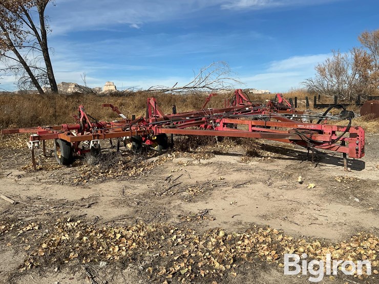 wilrich-30'-field-cultivator-image-3