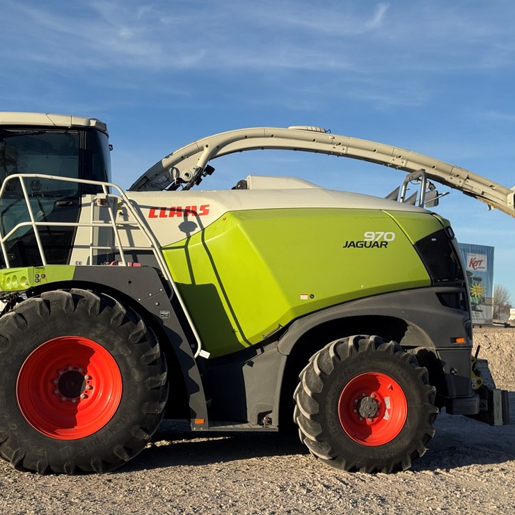 #2050 • Claas 970 Jaguar Forage Harvester