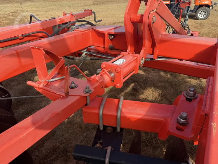 kuhn-krause-8200-36-image-31