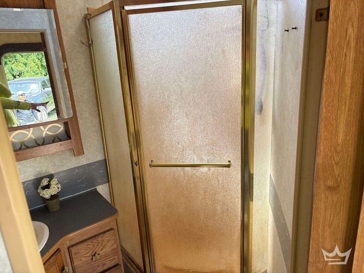 2004-fleetwood-wilderness-advantage-365-bsqs-38ft-t/a-5th-wheel-travel-trailer-image-31