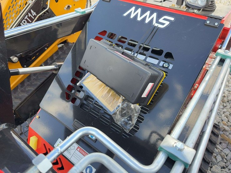 skid-steer-loader-image-6