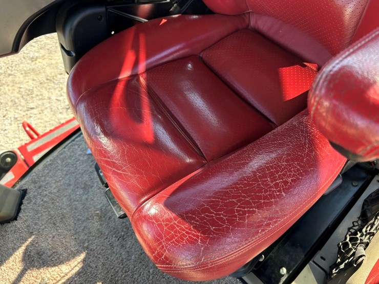 2013-case-ih-steiger-550-image-30