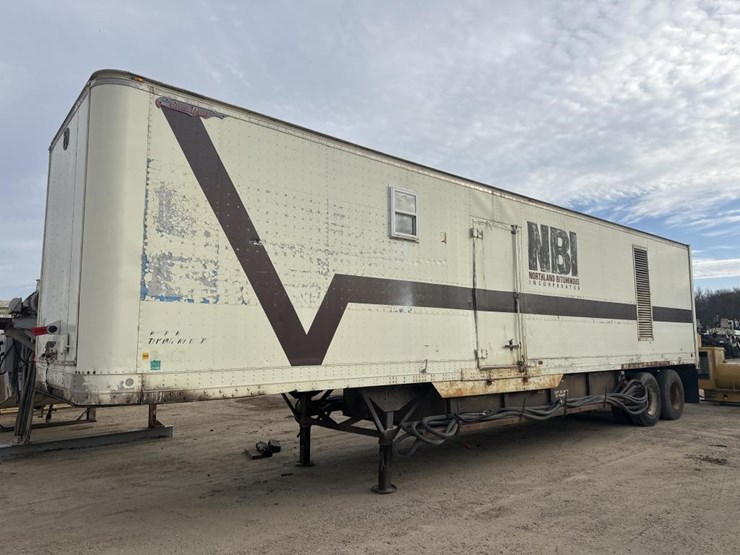 great-dane-trailer-image-1