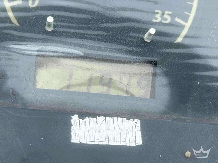 john-deere-1025r-sub-compact-tractor-mower-image-18