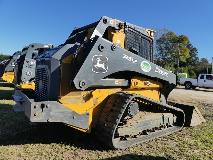 2024-deere-333d-image-4