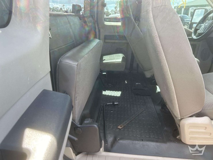 2009-ford-f250-image-24