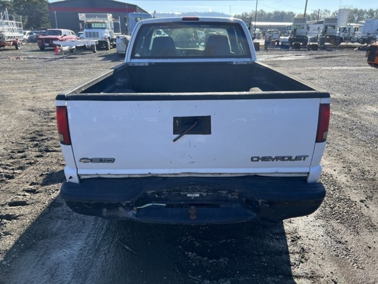 2003-chevrolet-s10-image-5