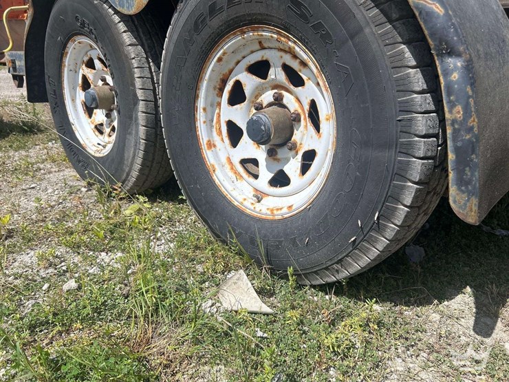 1997-generac-t/a-towable-175kw-diesel-generator-image-26