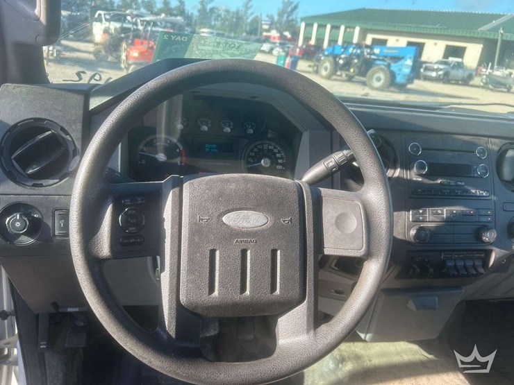2012-ford-f550-image-10