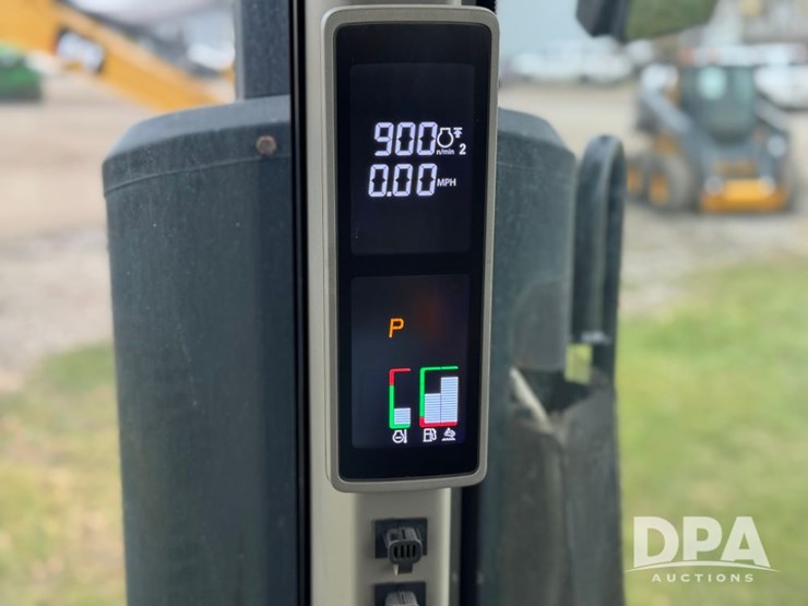 2022-john-deere-8rt-370-image-28